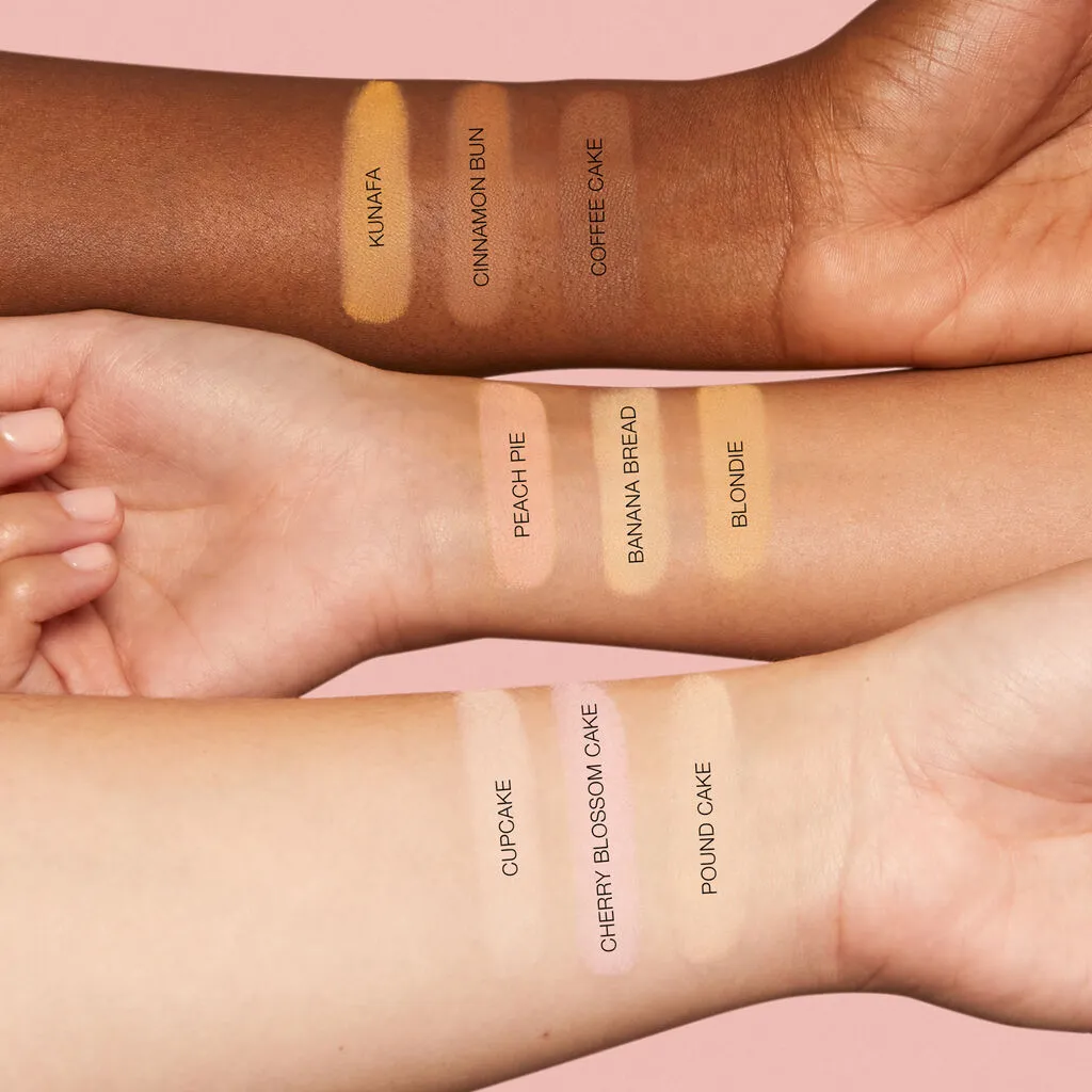 Huda Beauty Easy Bake Loose Baking & snatch  (pound cake)